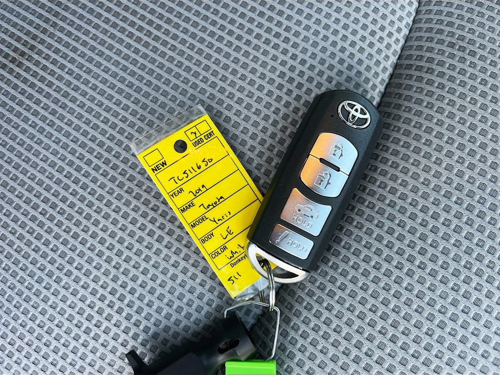 Used 2019 Toyota Yaris LE FWD image 30
