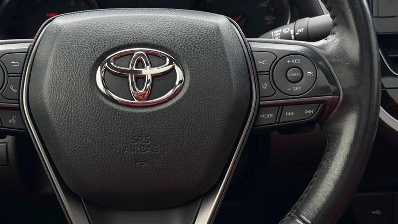 Used 2022 Toyota Camry XSE FWD image 34