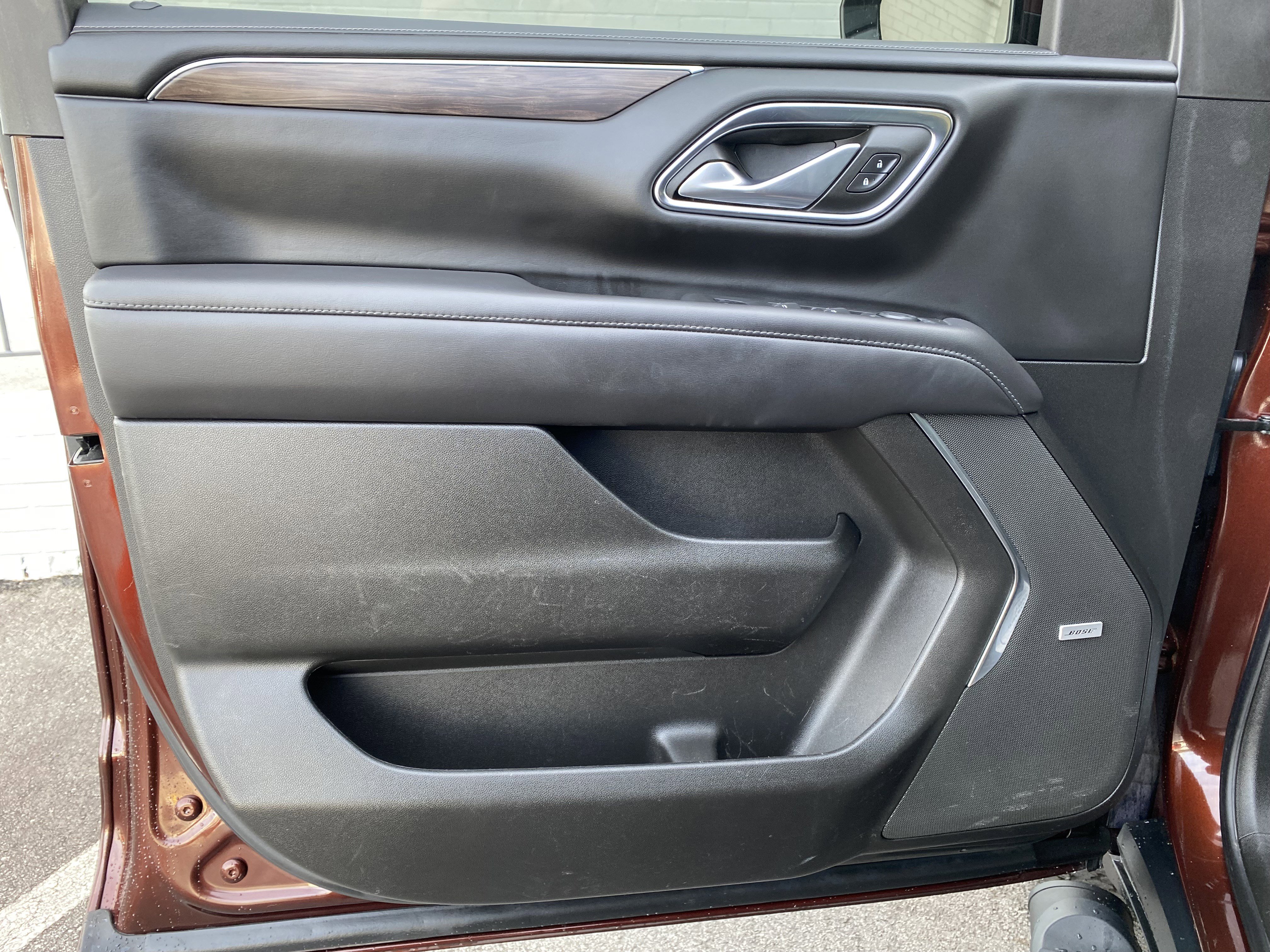 Used 2023 Chevrolet Suburban Z71 image 15