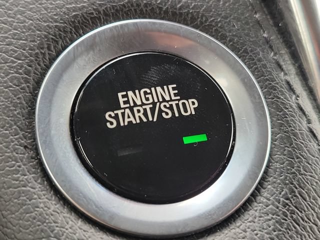 Used 2015 Cadillac Escalade Luxury AWD/4WD image 17