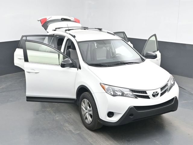 Used 2015 Toyota RAV4 LE AWD/4WD image 46