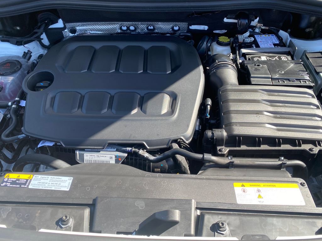 New 2025 Volkswagen Tiguan SE image 10