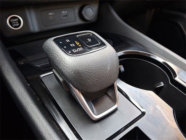 Used 2023 Nissan Rogue SV image 11