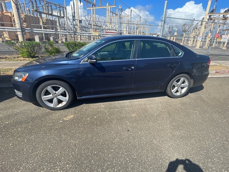 Used 2013 Volkswagen Passat 2.5 SE FWD image 1