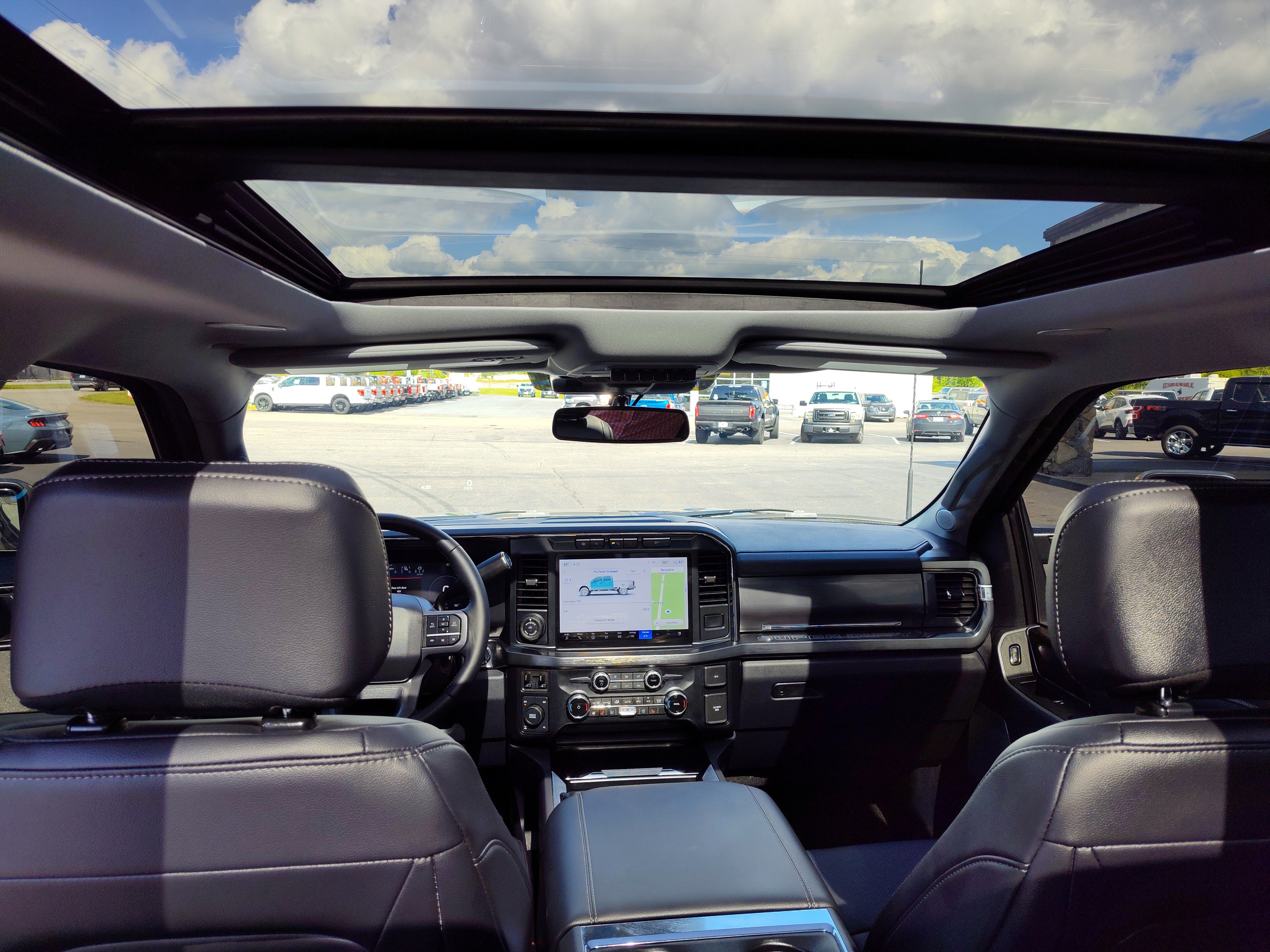 Used 2024 Ford F250 Lariat w/ Lariat Ultimate Package image 19