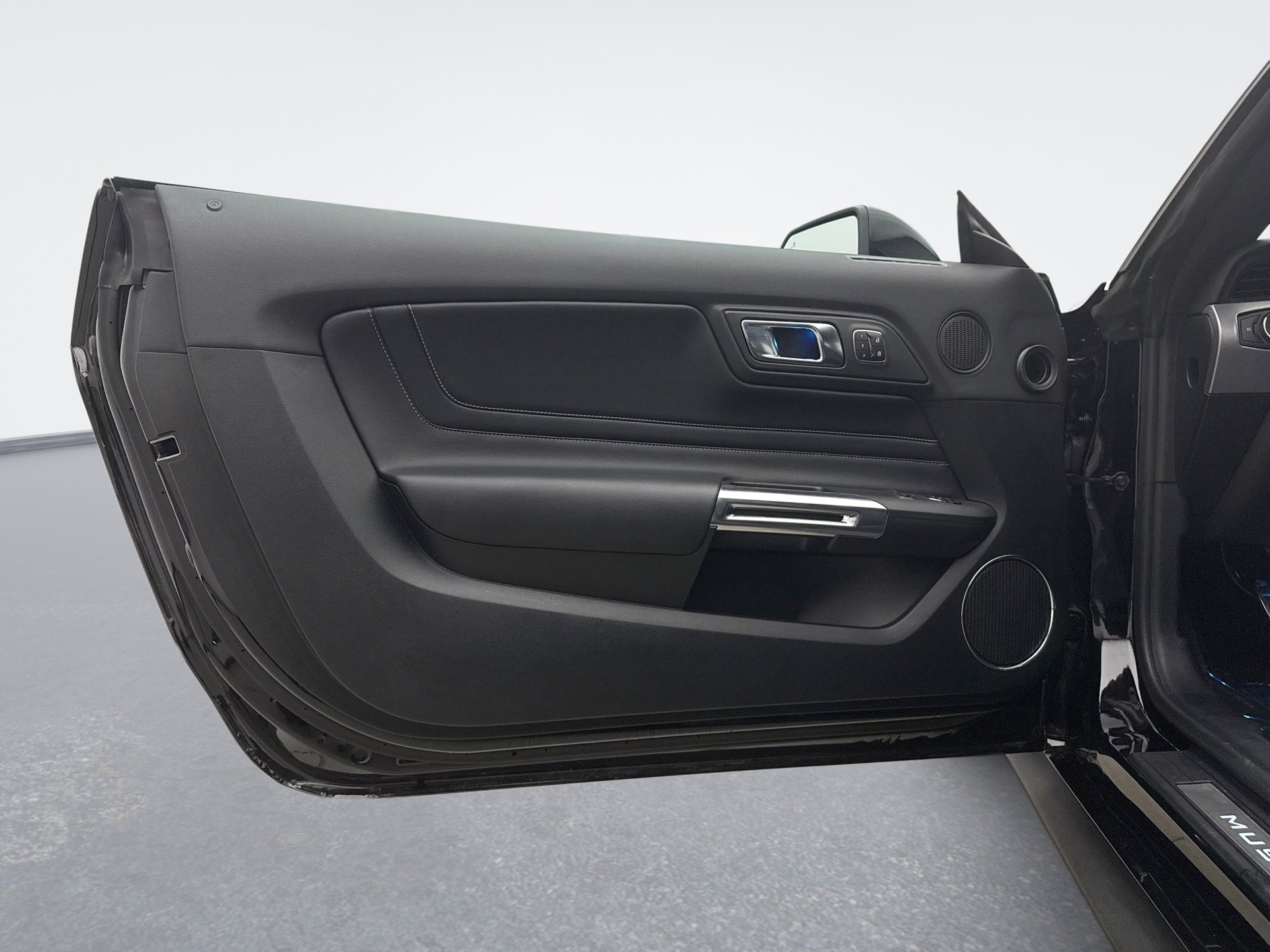 Used 2023 Ford Mustang GT Premium w/ Equipment Group 401A image 9