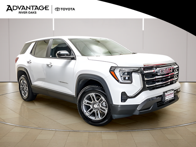 Used 2025 GMC Terrain Elevation FWD image 2