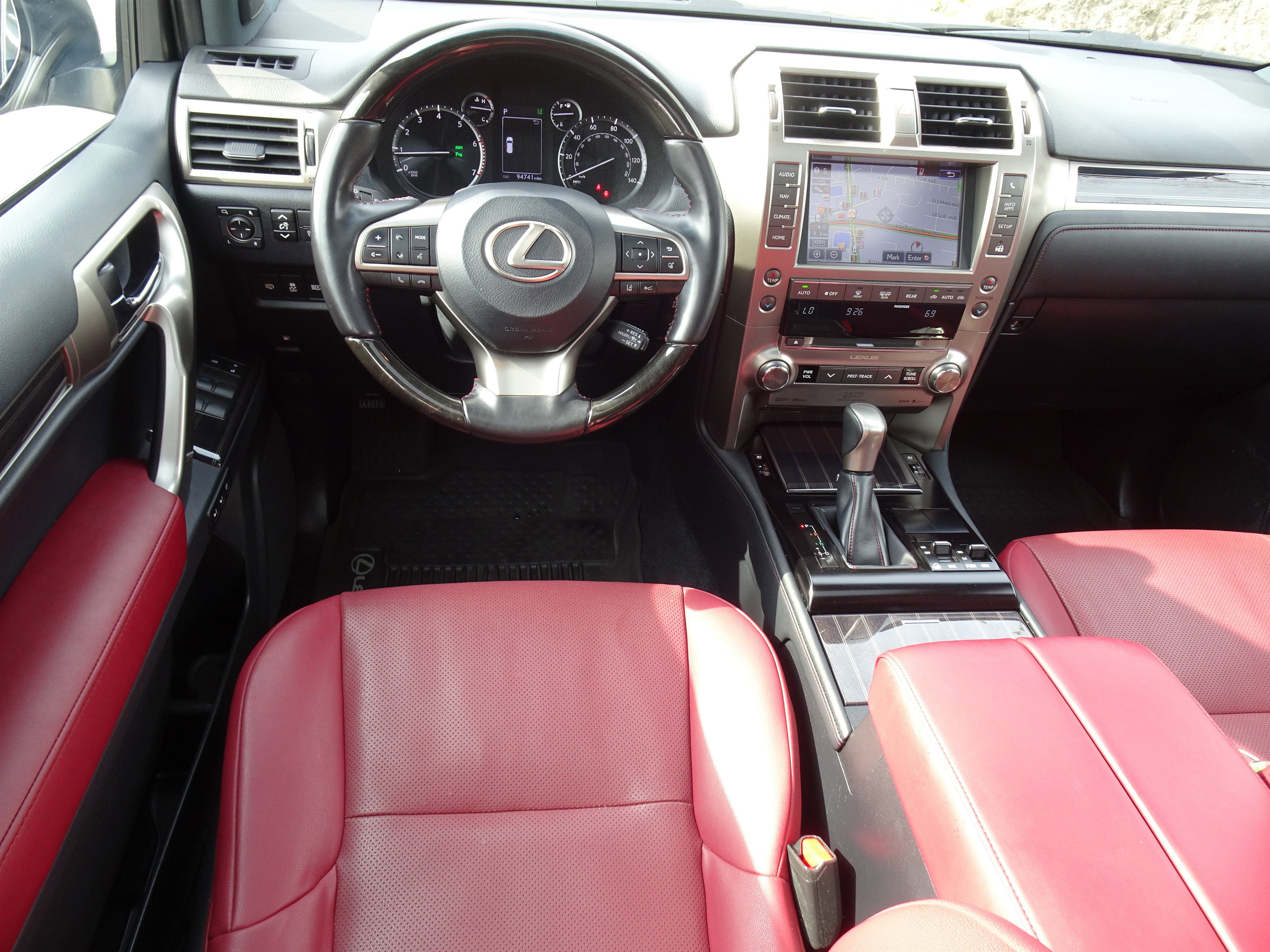 Used 2021 Lexus GX 460 Premium w/ Accessory Package AWD/4WD image 18