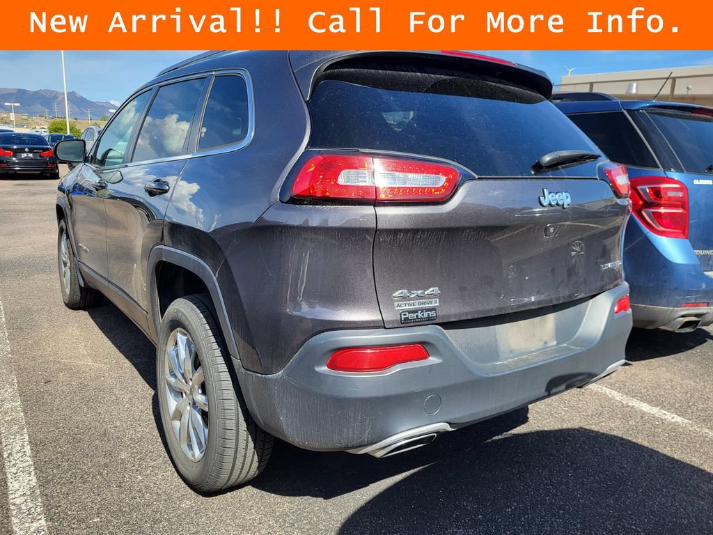 Used 2017 Jeep Cherokee Limited AWD/4WD image 6