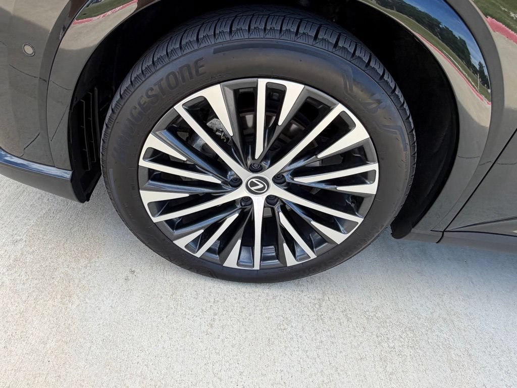Used 2024 Lexus RX 350 Premium Plus w/ Convenience Package AWD/4WD image 11