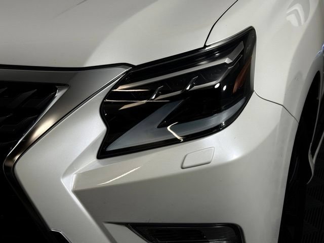 Used 2022 Lexus GX 460 Luxury w/ Sport Design Package AWD/4WD image 15
