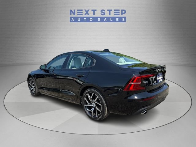 Used 2020 Volvo S60 T6 Momentum w/ Protection Package Premier AWD/4WD image 5