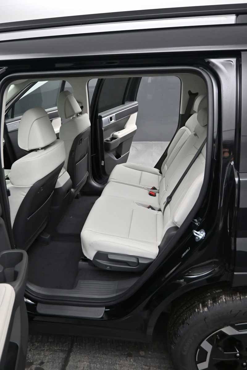 New 2026 Hyundai Santa Fe SEL image 14