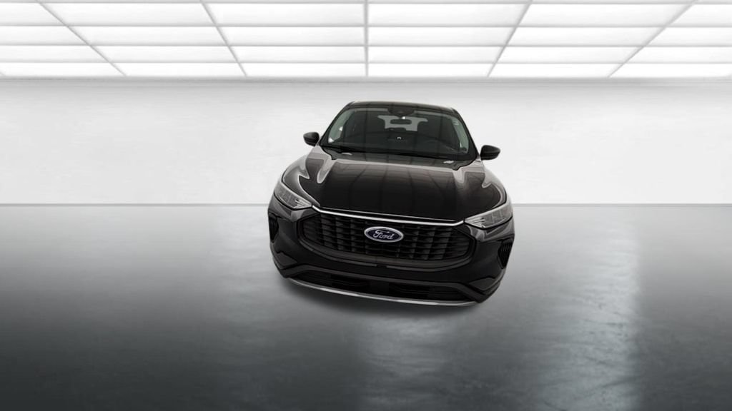 Used 2023 Ford Escape Active AWD/4WD image 2