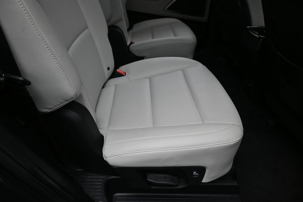 Used 2025 Kia Telluride S FWD image 41