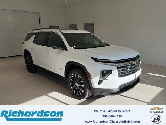 New 2026 Chevrolet Traverse LT w/ Sun and Wheel Package