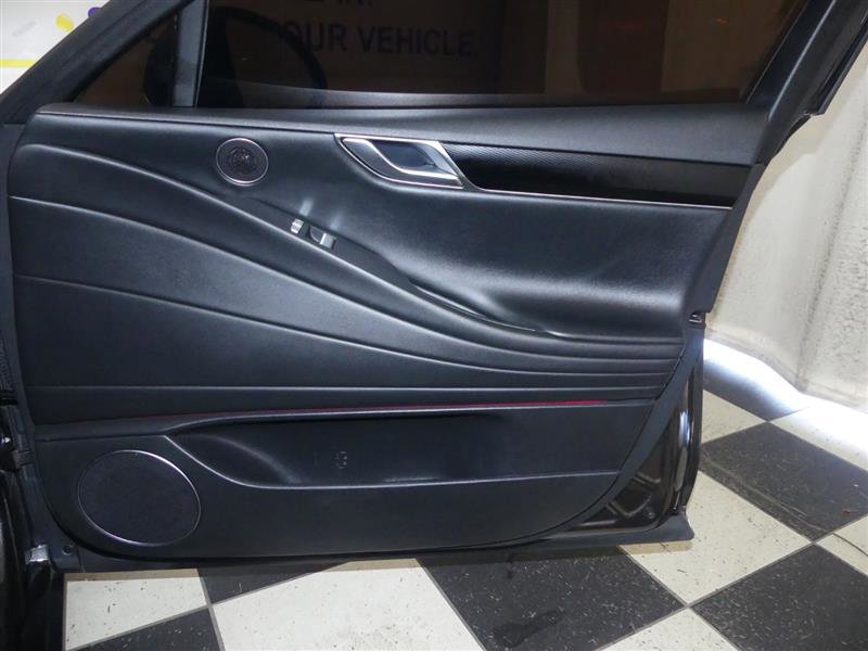 Used 2025 Genesis G80 2.5T image 31