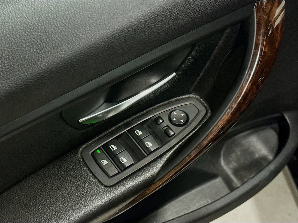 Used 2014 BMW 328i xDrive 328i xDrive image 19