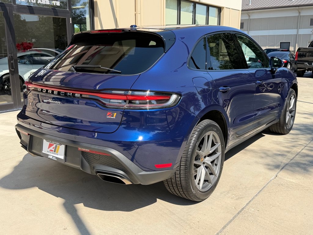 Used 2022 Porsche Macan AWD/4WD image 9
