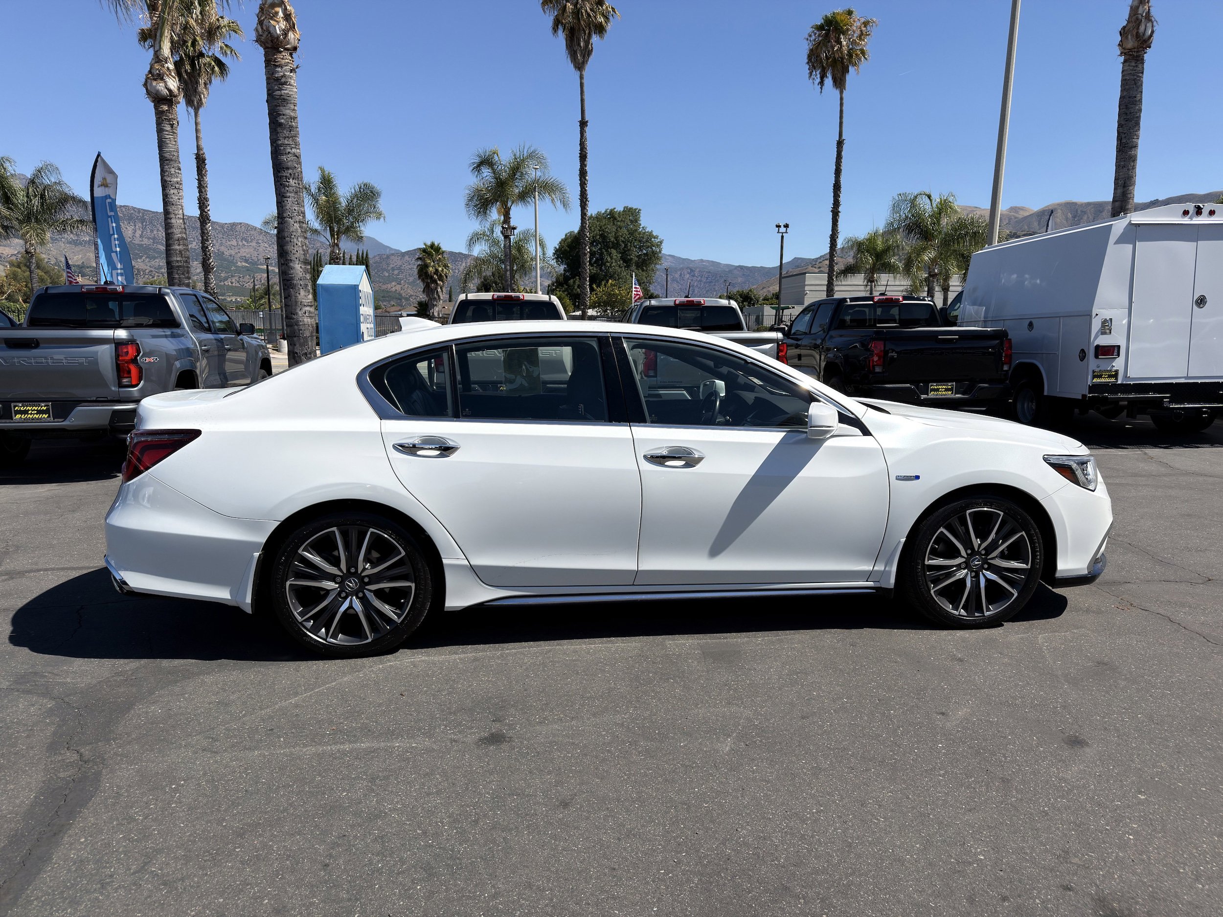 Used 2020 Acura RLX Sport Hybrid w/ Advance Pkg AWD/4WD image 9