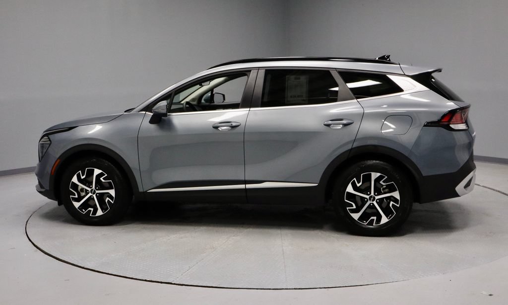 Used 2025 Kia Sportage EX w/ Premium Package FWD image 8