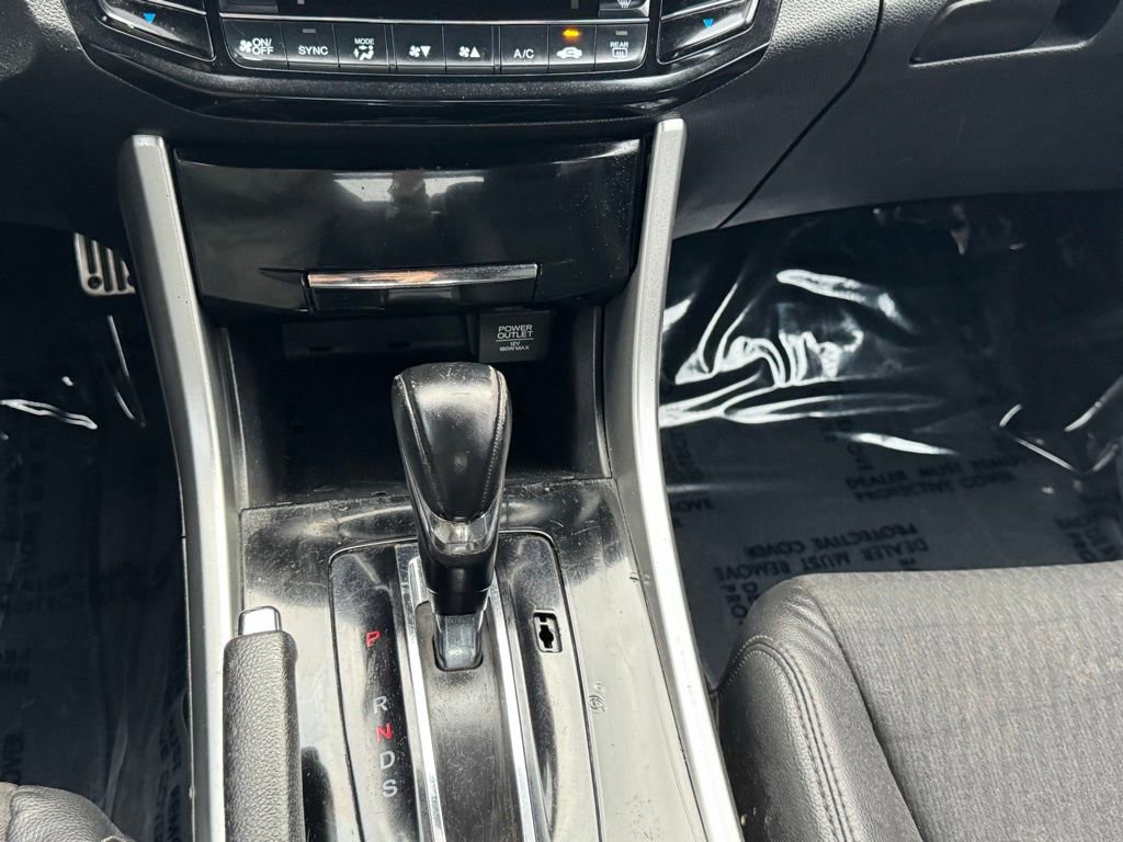 Used 2017 Honda Accord Sport image 29