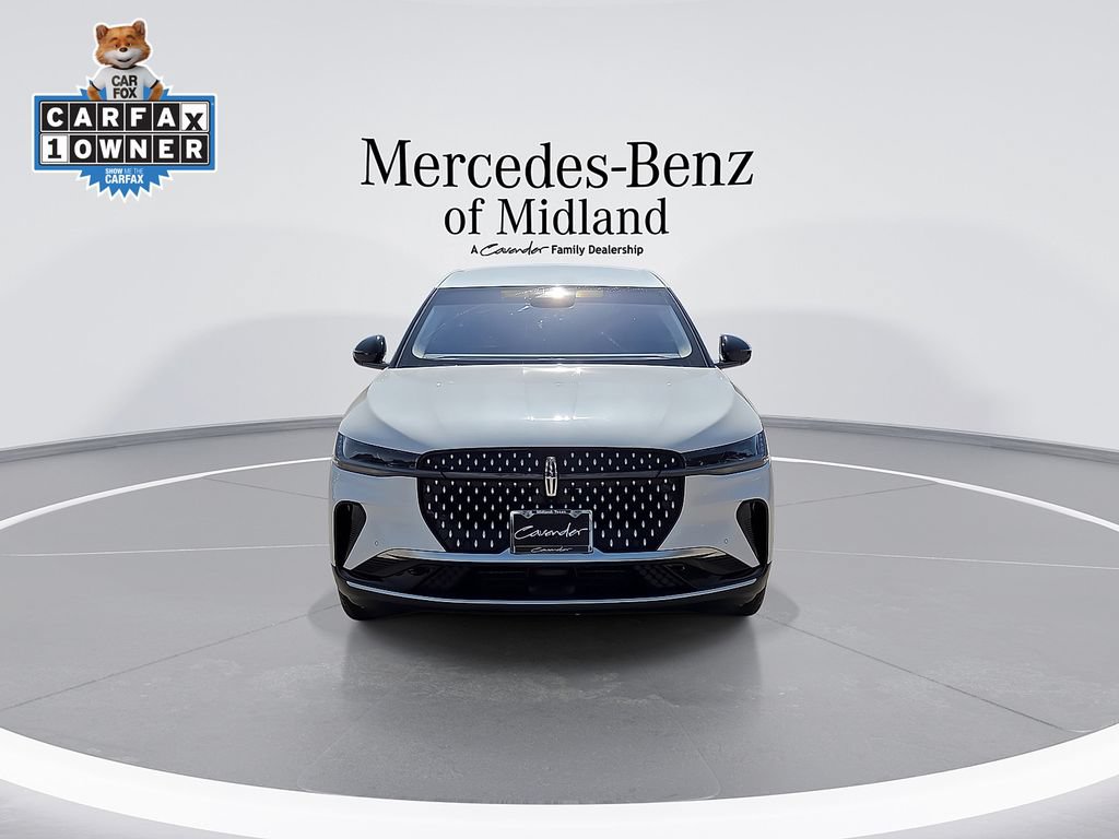 Used 2024 Lincoln Nautilus Premier AWD/4WD image 3