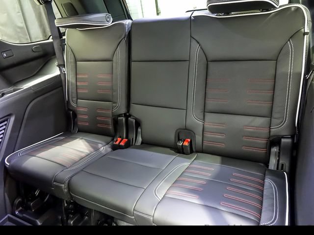 New 2026 GMC Yukon AT4 Ultimate w/ LPO, Illumination Package AWD/4WD image 11