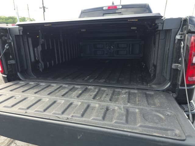 Used 2025 RAM 1500 Big Horn AWD/4WD image 7