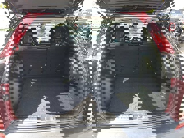 Certified 2019 Jeep Cherokee Latitude Plus image 12