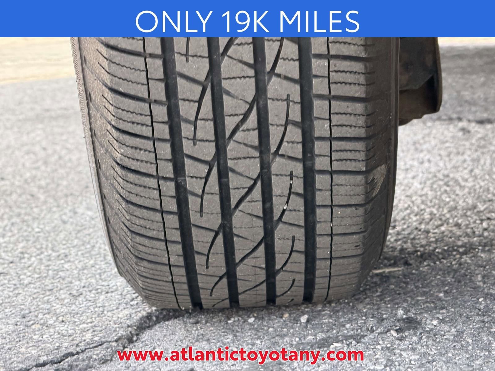 Used 2024 Toyota Tacoma SR5 AWD/4WD image 41