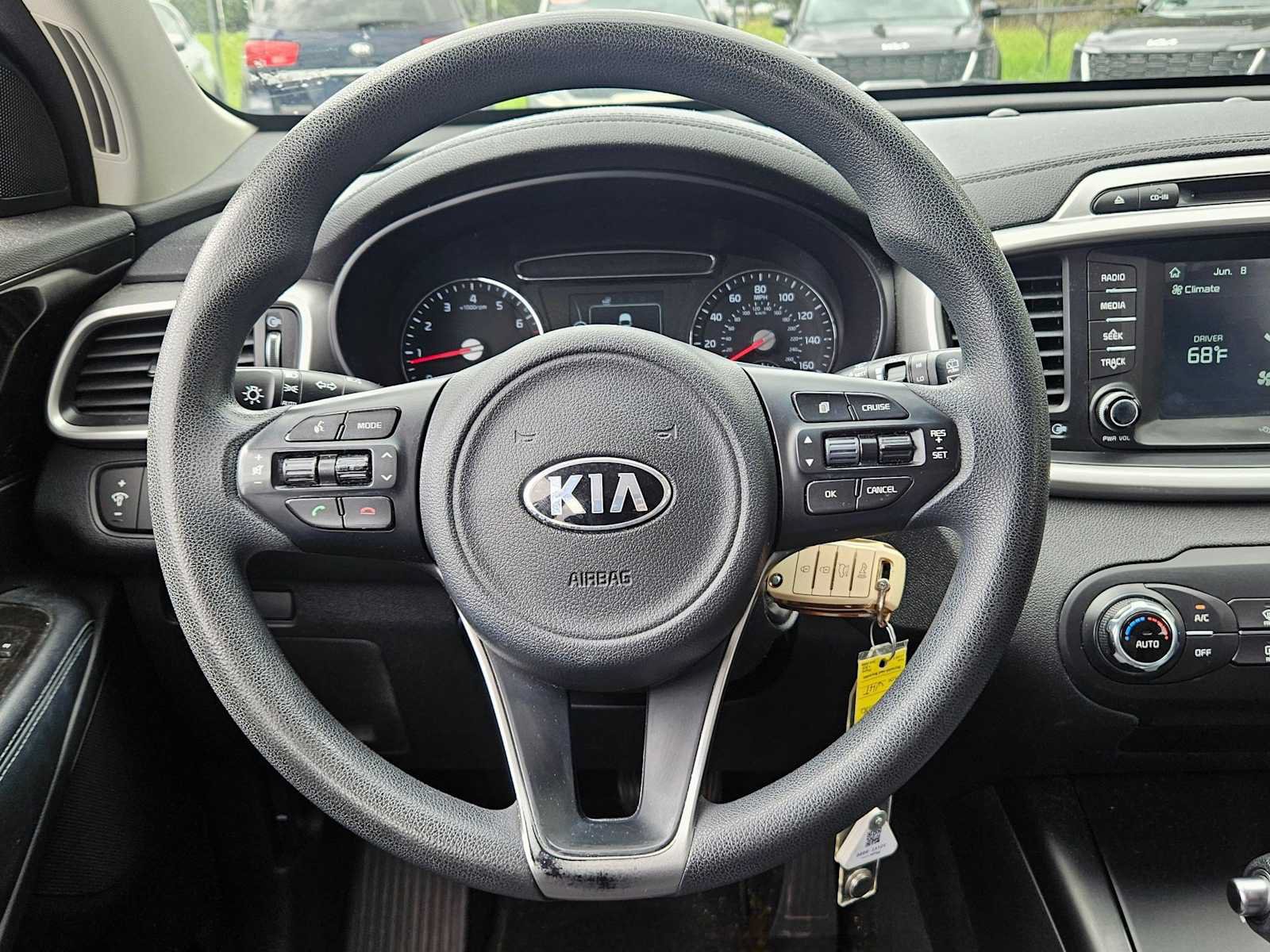 Used 2018 Kia Sorento FWD image 14