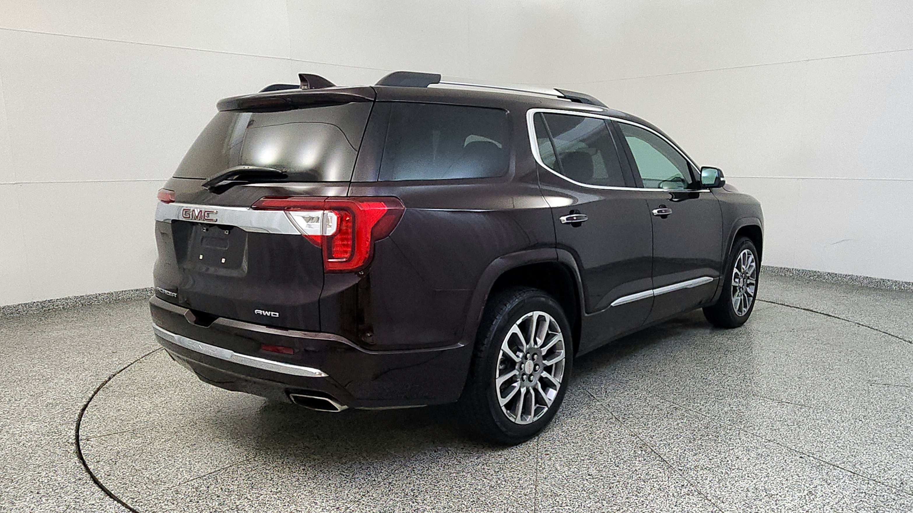 Used 2021 GMC Acadia Denali w/ Denali Ultimate Package AWD/4WD image 5