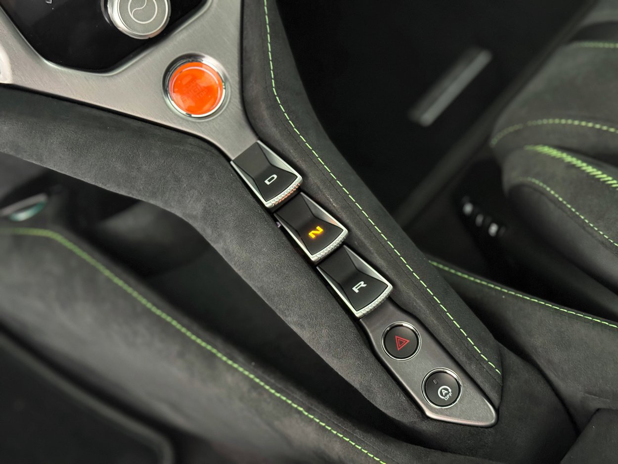 New 2026 McLaren 750S image 22