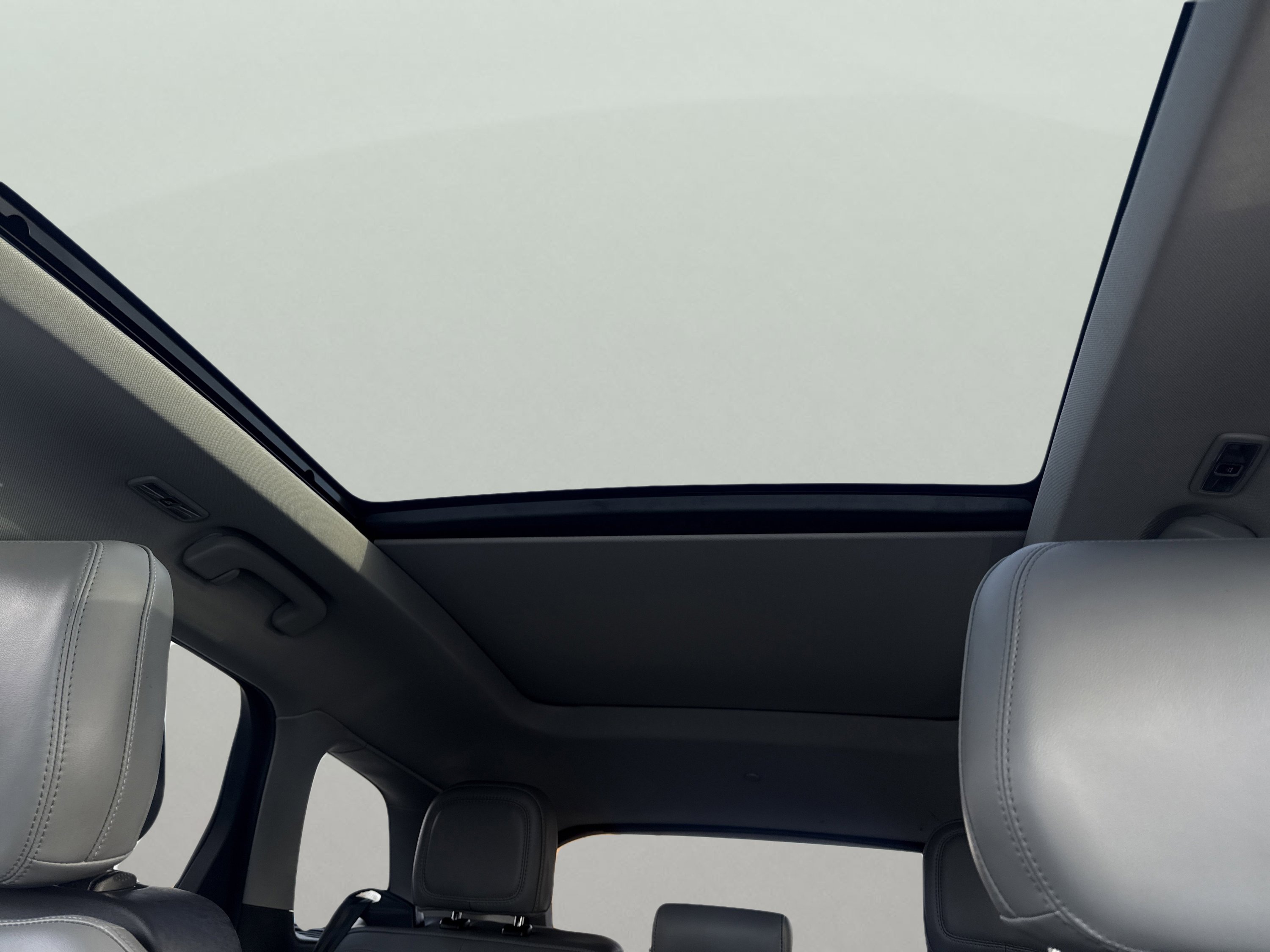 Used 2020 Lincoln Corsair AWD w/ Premium Package image 20