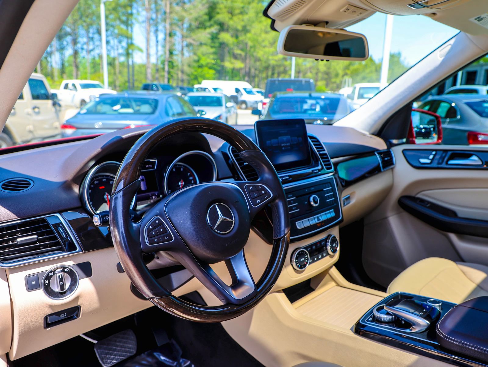 Used 2018 Mercedes-Benz GLE 350 image 19