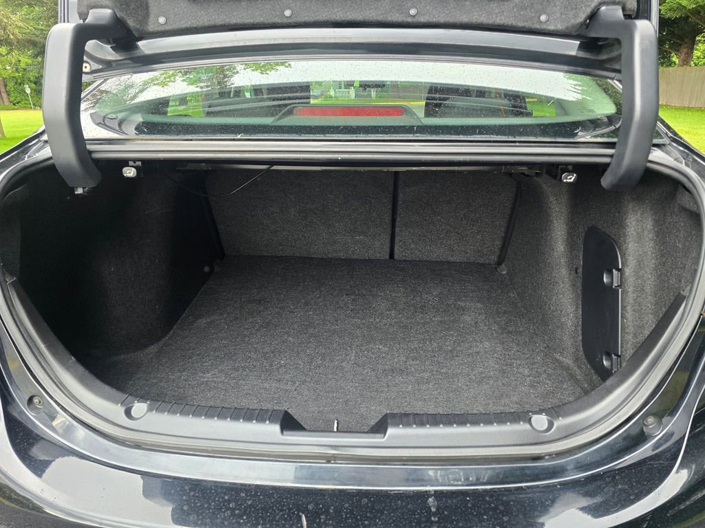 Used 2018 MAZDA MAZDA3 Sport w/ Preferred Equipment Package FWD image 12