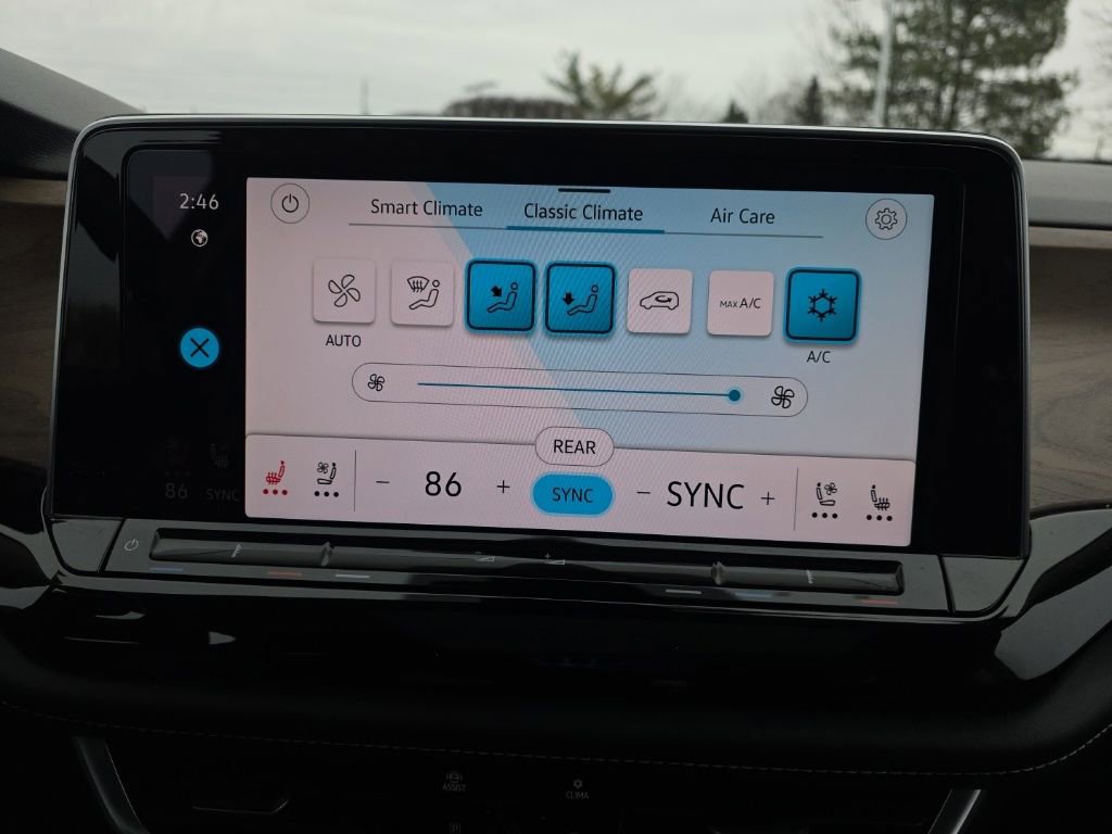 Used 2024 Volkswagen Atlas SE image 20