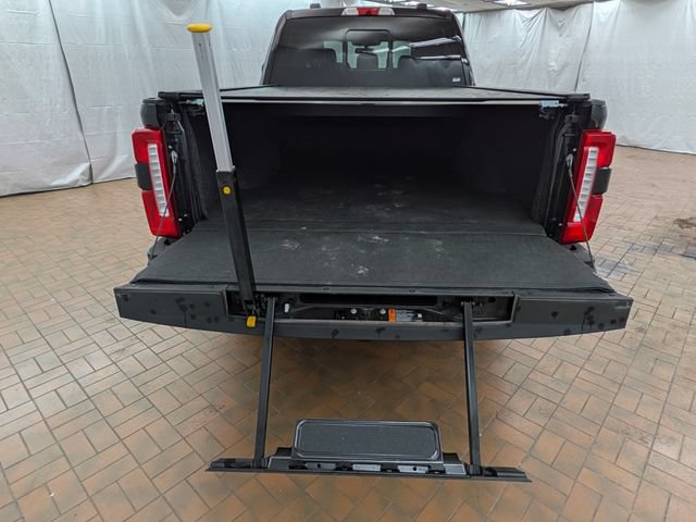 Used 2024 Ford F250 Lariat w/ Lariat Ultimate Package AWD/4WD image 5