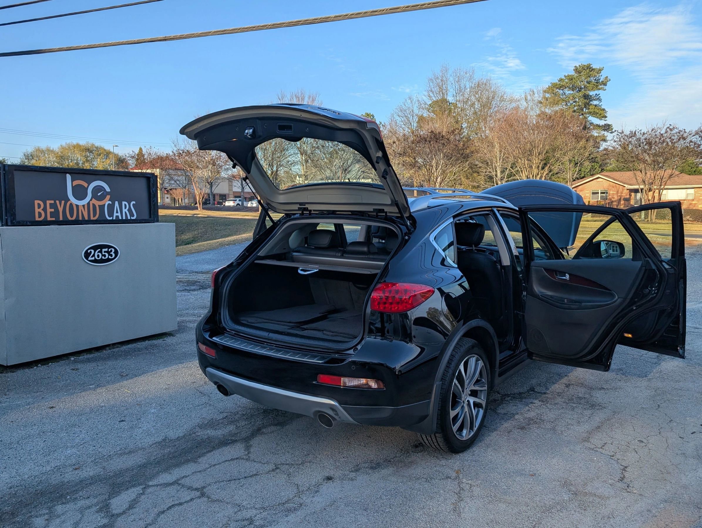 Used 2016 INFINITI QX50 AWD w/ Deluxe Touring Package image 12