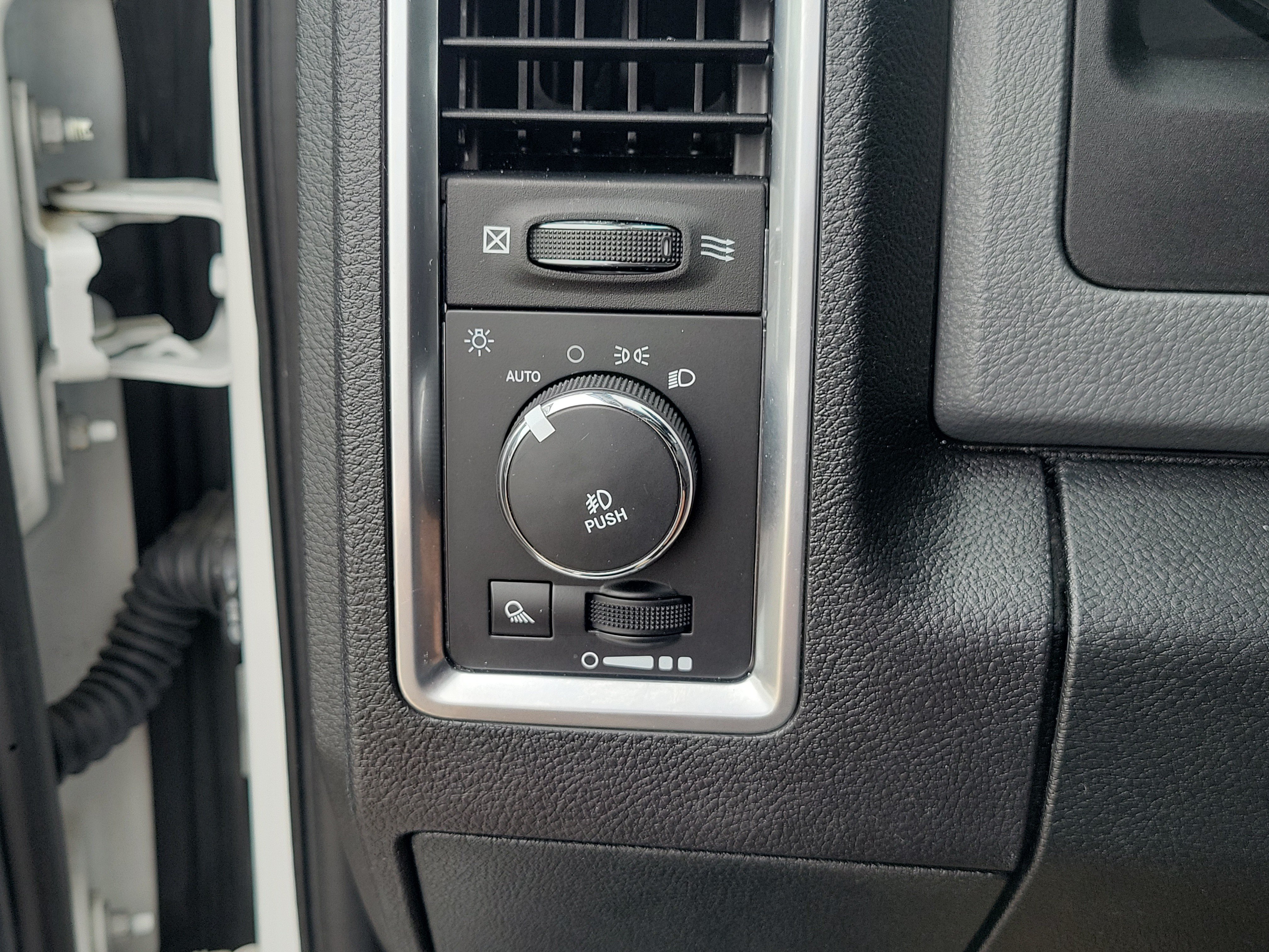Used 2016 RAM 1500 Outdoorsman AWD/4WD image 20