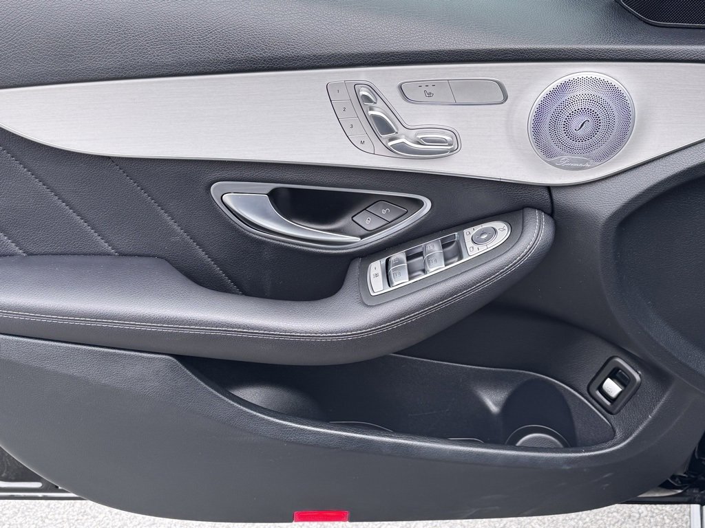 Used 2020 Mercedes-Benz C 300 Sedan image 12