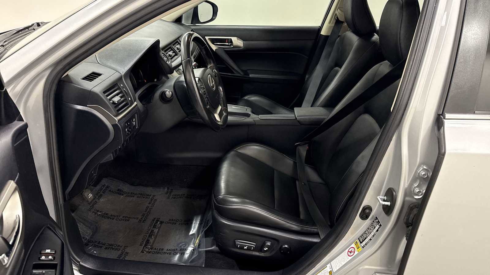 Used 2015 Lexus CT 200h image 13