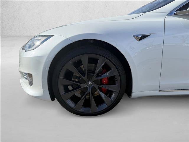 Used 2019 Tesla Model S Performance image 19