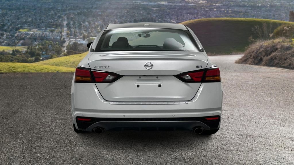 Certified 2022 Nissan Altima 2.5 SR FWD image 6