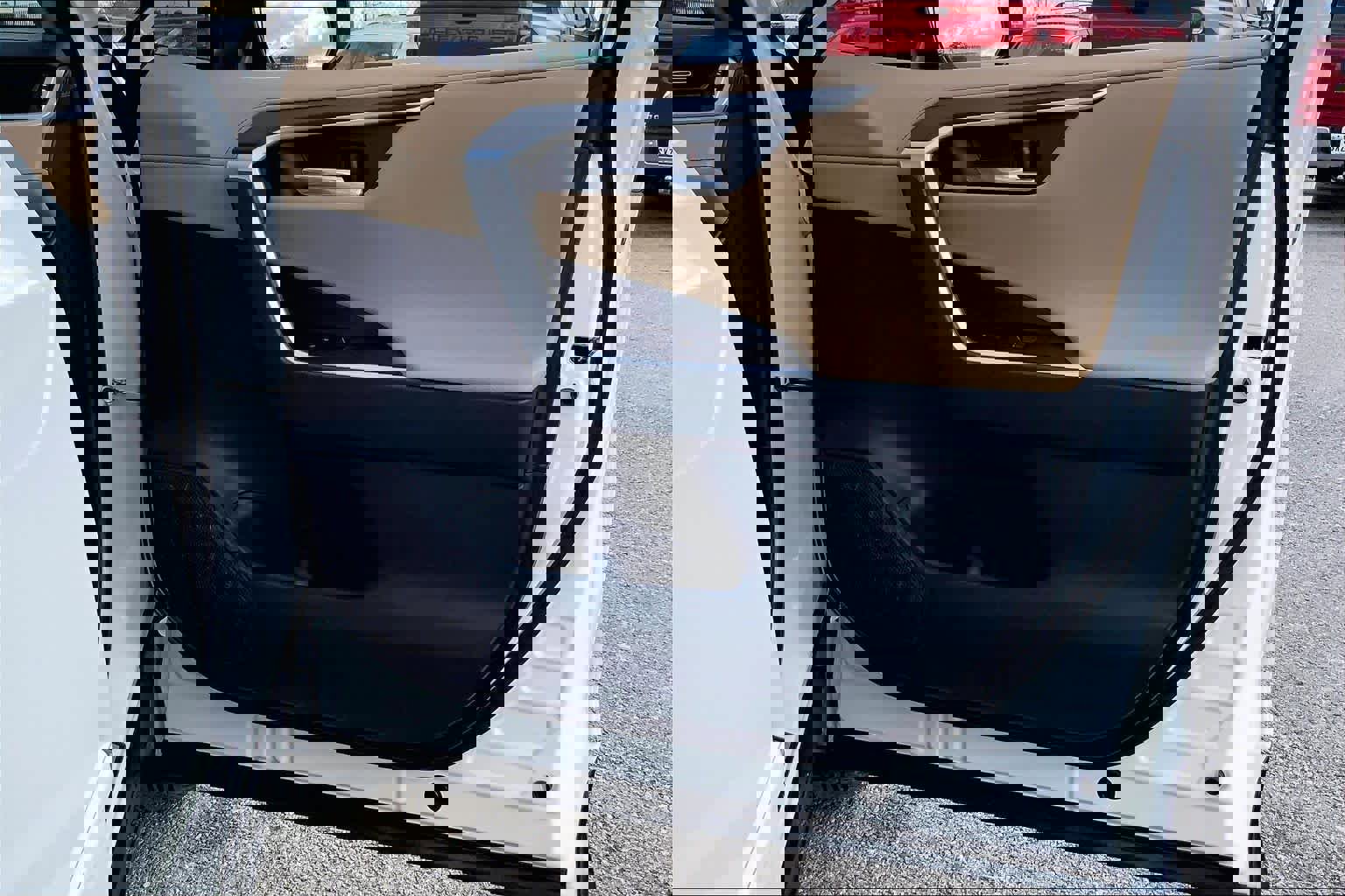 Certified 2025 Toyota RAV4 Limited image 21