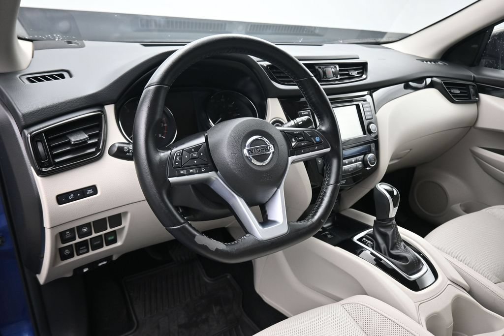Used 2022 Nissan Rogue Sport SL AWD/4WD image 13