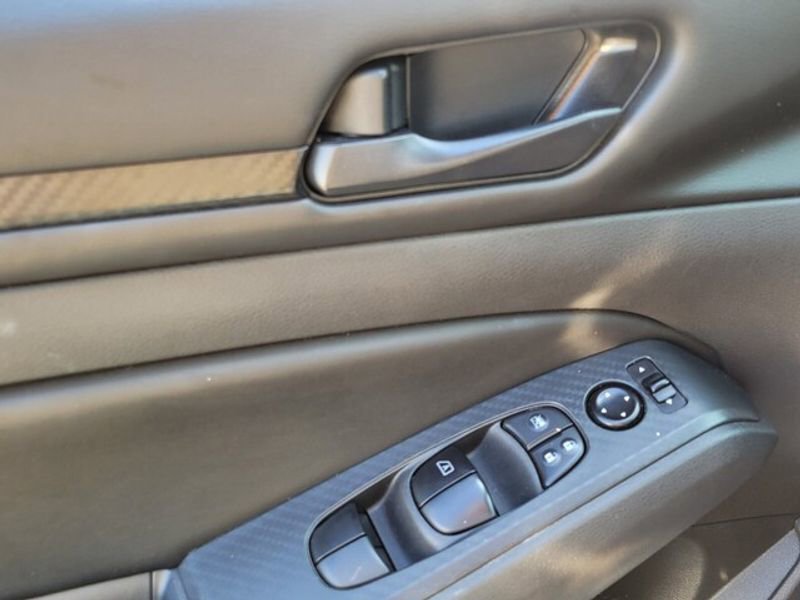 Used 2024 Nissan Altima 2.5 S image 26