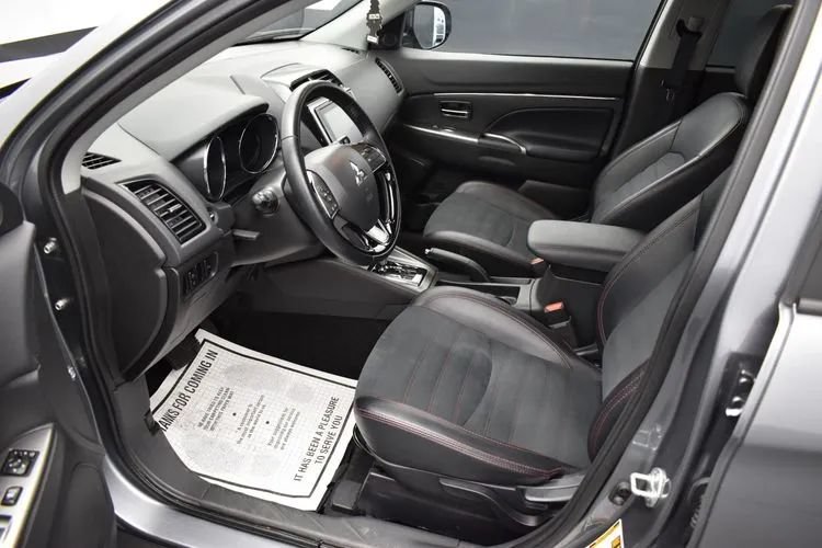 Used 2024 Mitsubishi Outlander Sport SE AWD/4WD image 14