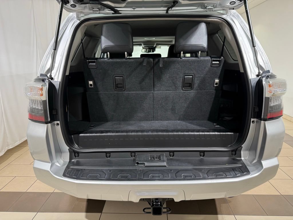 Certified 2022 Toyota 4Runner SR5 Premium w/ Moonroof Package AWD/4WD image 11